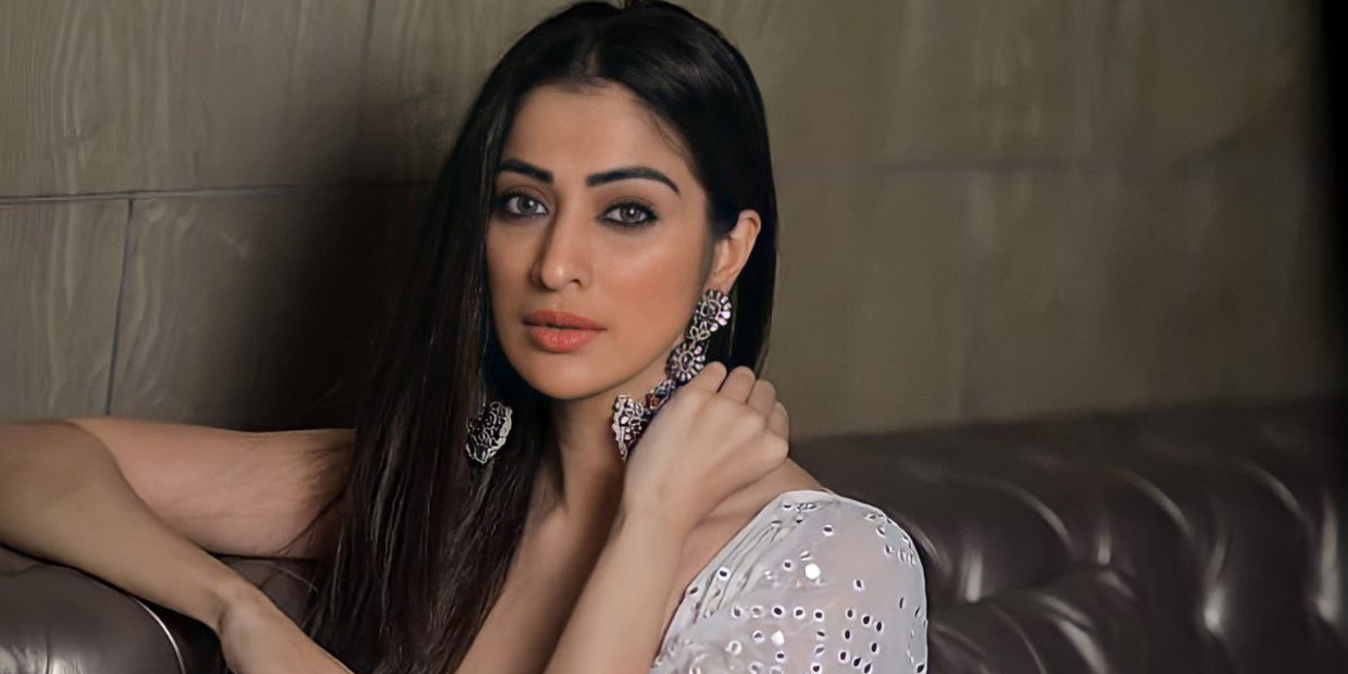 Rai-Lakshmi-