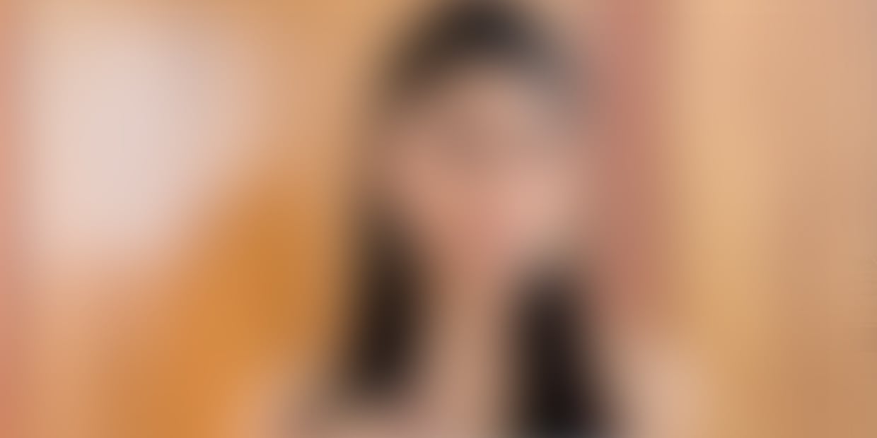 MrunalThakur-blur