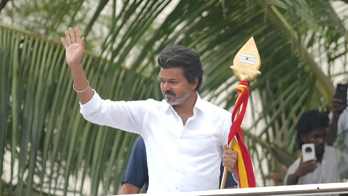 மின் தடையா?அனுமதி மறுப்பா? நாகையில் சுட்டெரித்த விஜய்